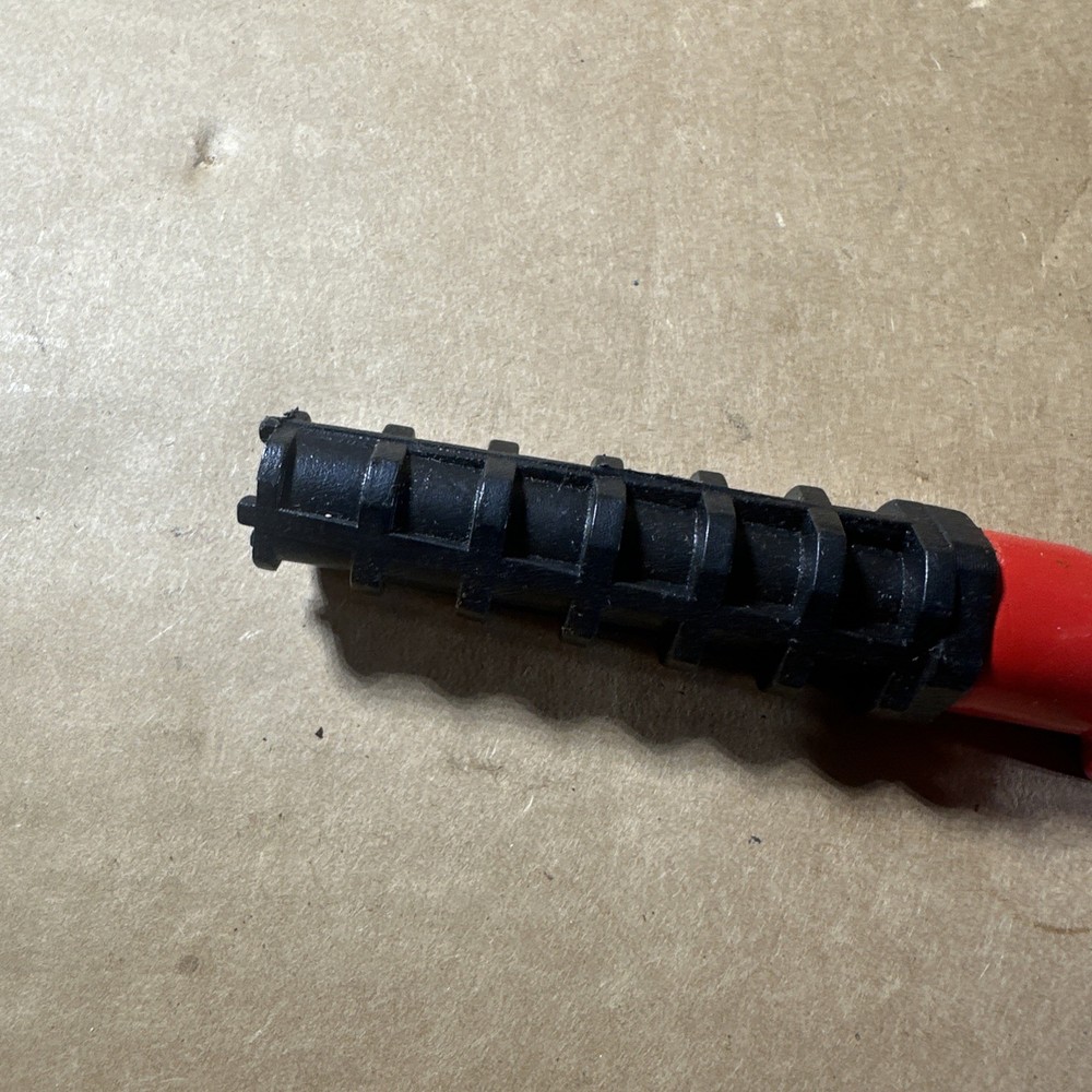 Central Pneumatic P-3885 Metal Engine Cleaner Tool