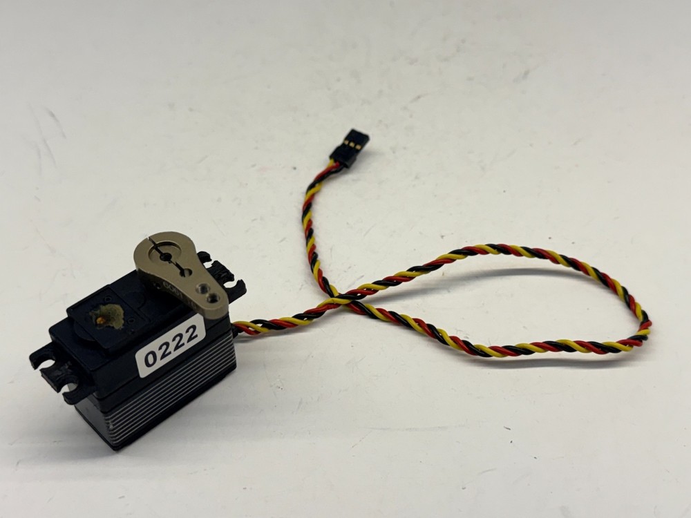 Hitec Unknown Make / Model Standard RC Servo w/ Horn 0222