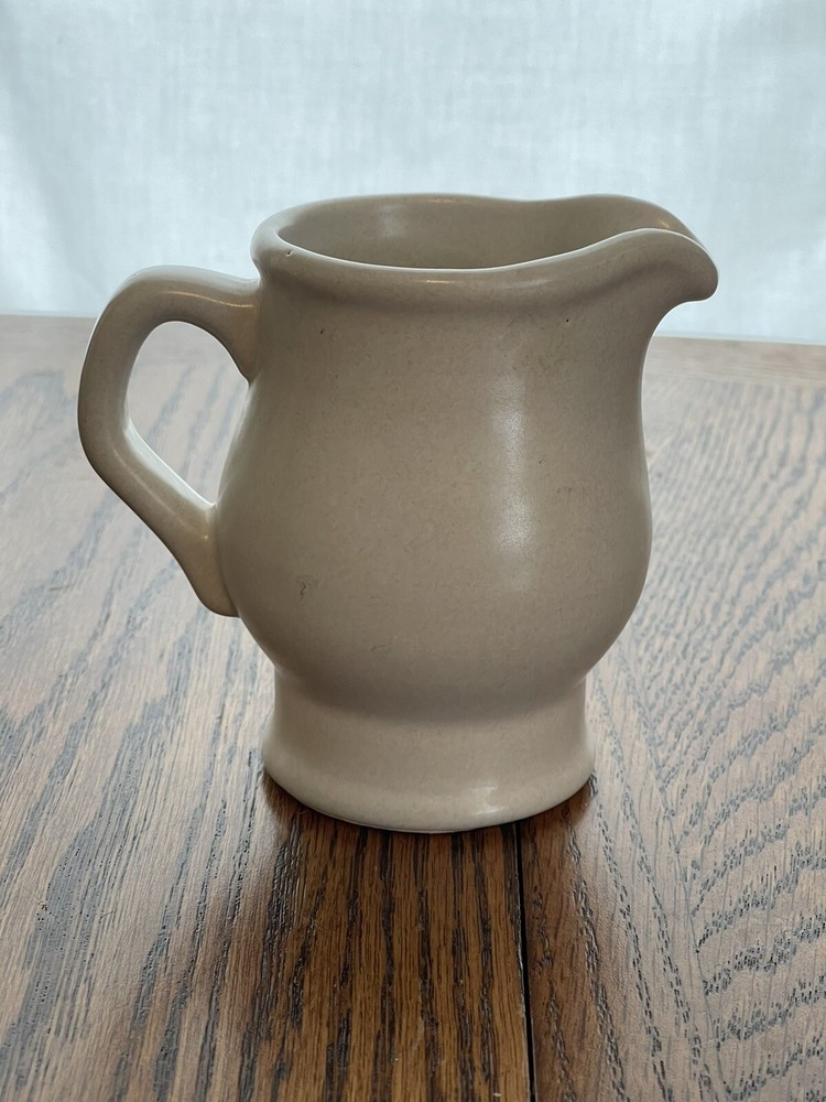 Pfaltzgraff Yorktowne 4.5” Creamer Pitcher