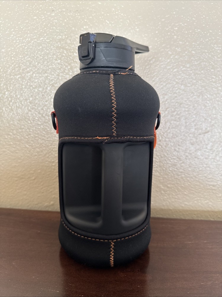 YOUNGLA - Lah Jug 73oz Waterbottle