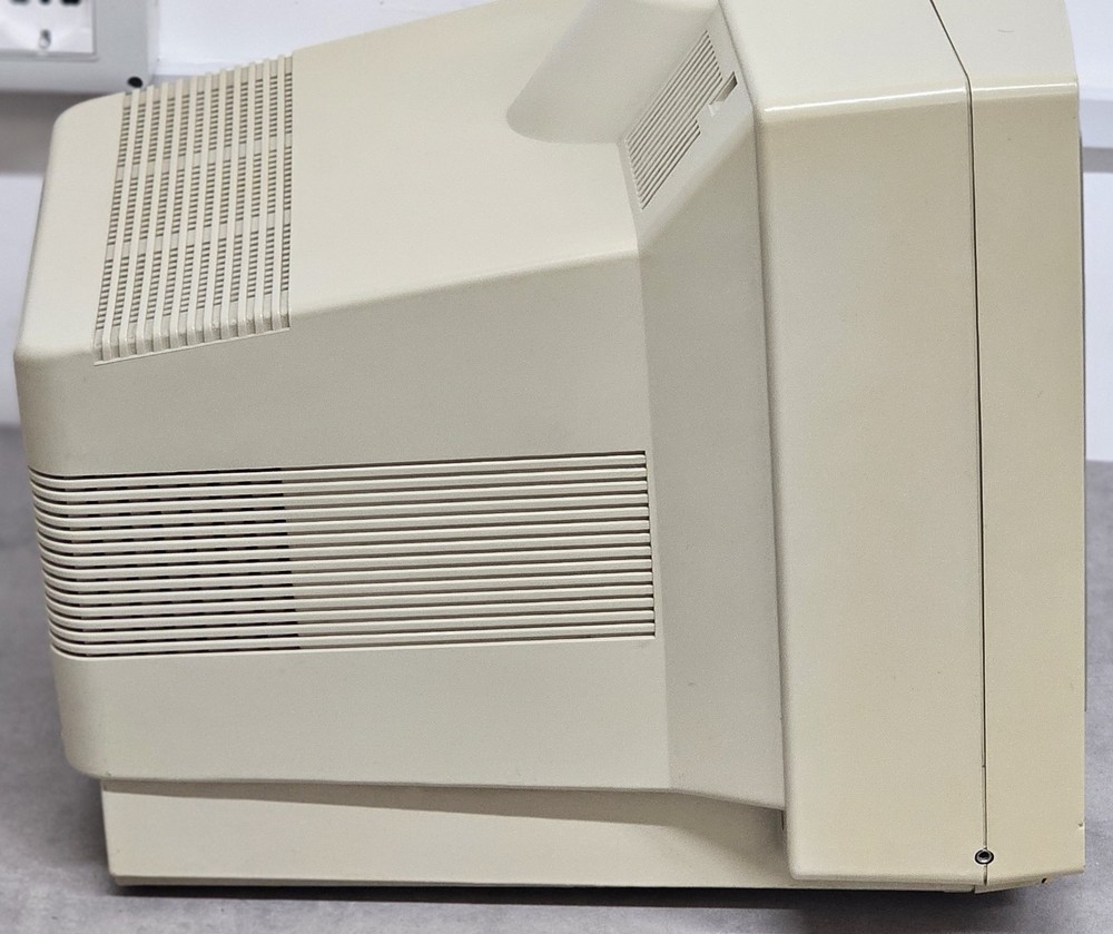 Commodore 1084S-D1 Monitor