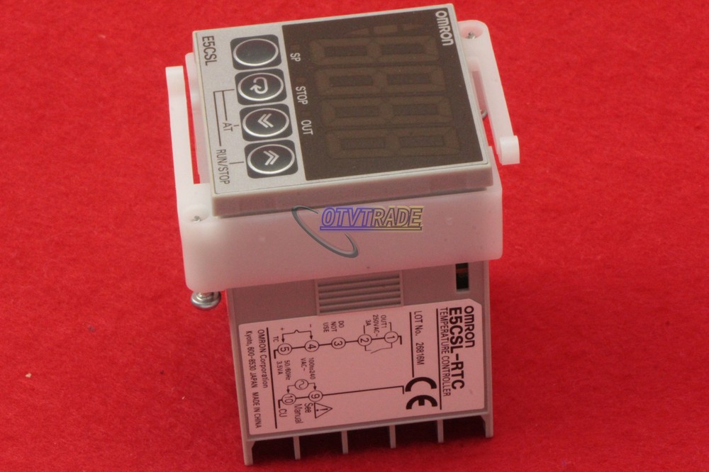 NEW One Omron Temperature Controller E5CSL-RTC E5CSLRTC 100-240V