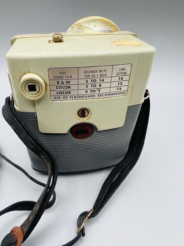 Vintage Kodak Brownie Starmite Camera w/ Strap - UNTESTED