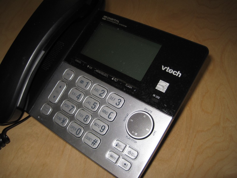 Vtech CS6949 DECT 6.0 Single Line Corded Phone