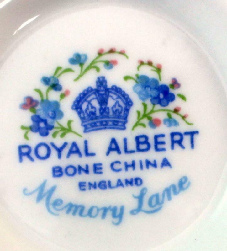 Royal Albert MEMORY LANE Mini Creamer + Cup Bone China GREAT CONDITION
