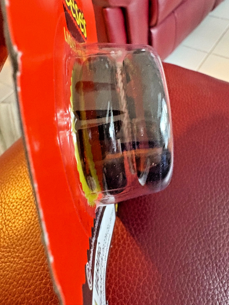 REESE’S YO-YO. New - Unbranded