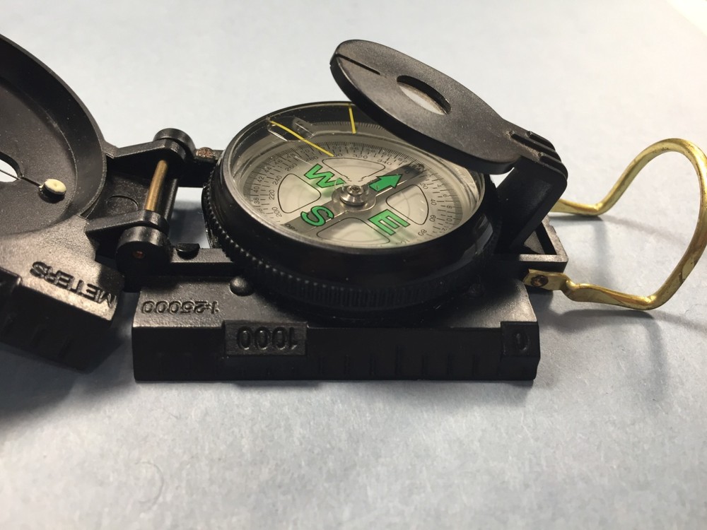 Military style plastic Compass (Black)