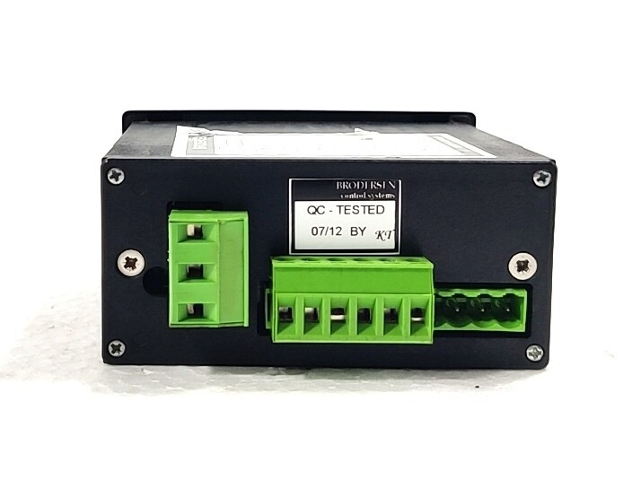 BRODERSEN UDC-32 DIGITAL PANEL CONTROLLER