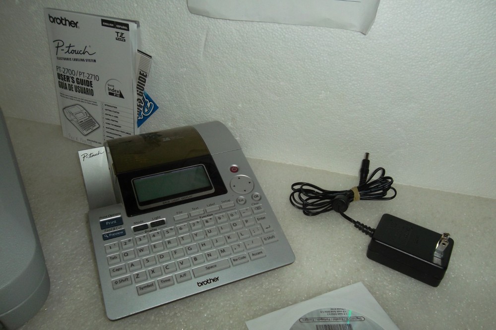 Brother P-Touch PT-2700 Thermal Electronic Label Printer USB Battery AC Powered