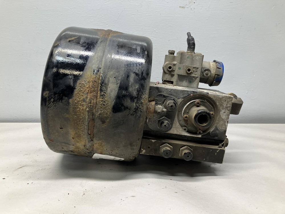 Bendix AD-IS Air Dryer - Used