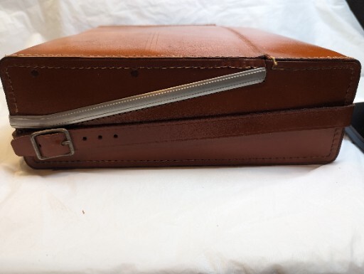 Vintage Polaroid 850 Land Camera With Case