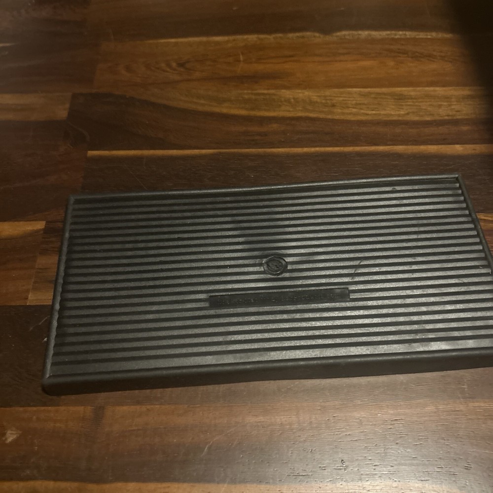 PVC Rubber Bar Shaker Mat 9" x 4.5"