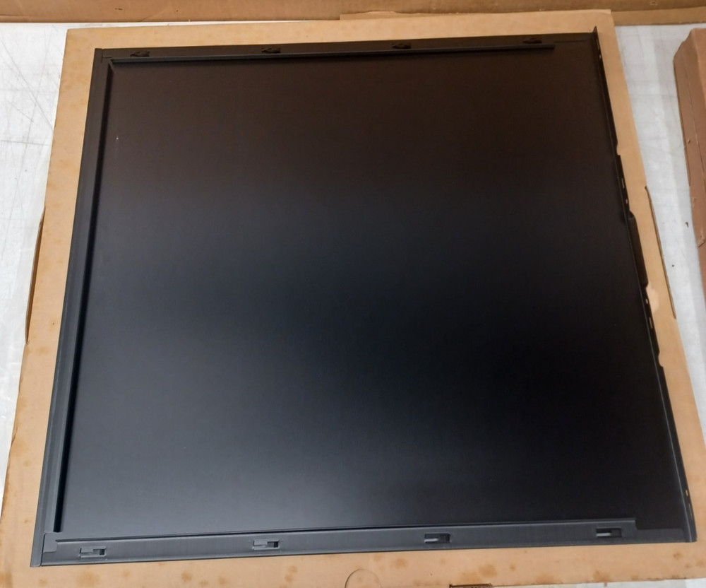 Lian Li PC-A71F Black Side Panel