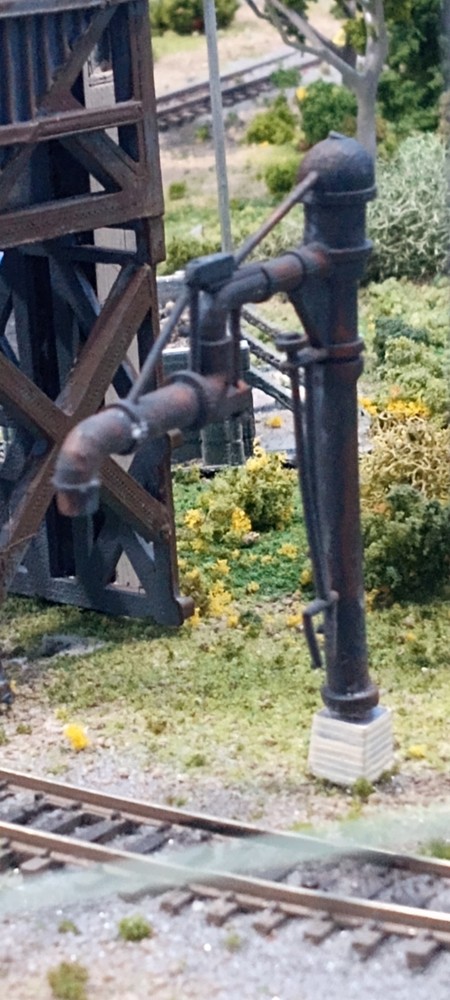 N Scale Water Spout