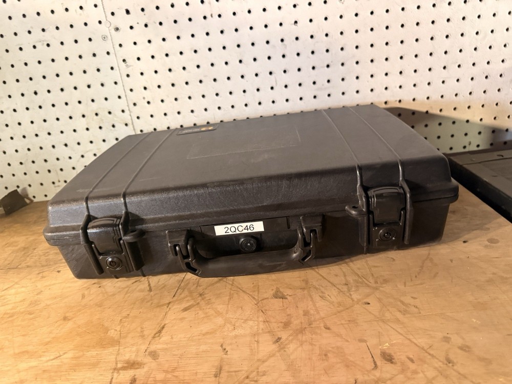 Pelican 1490 Protector Laptop Case - Black Read Description All Different