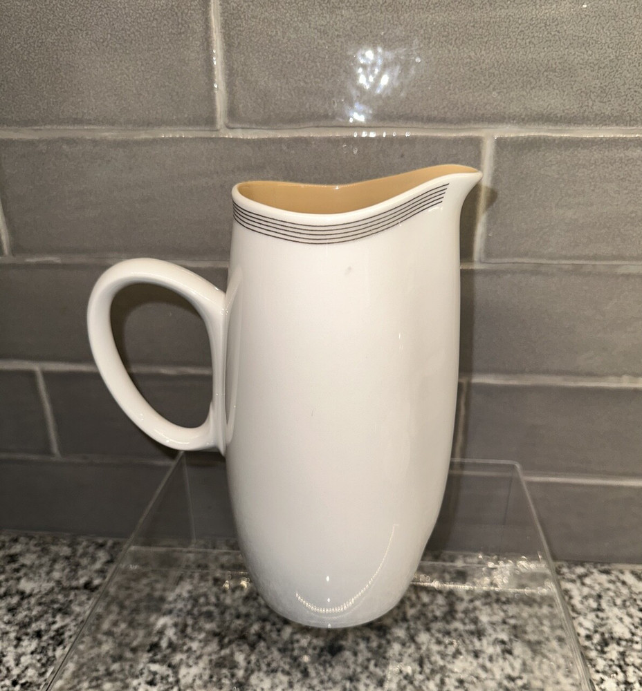 FRANCISCAN PITCHER, FAN TAN WHITESTONE