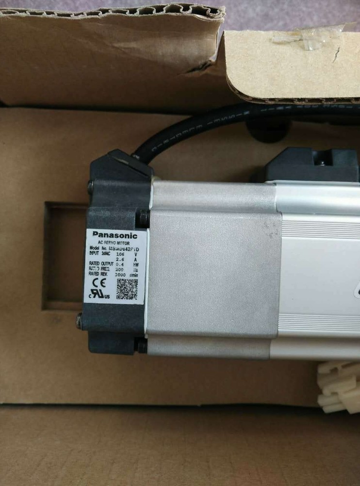 Panasonic MSMD042P1D Servo Motor 1PC New Expedited Shipping
