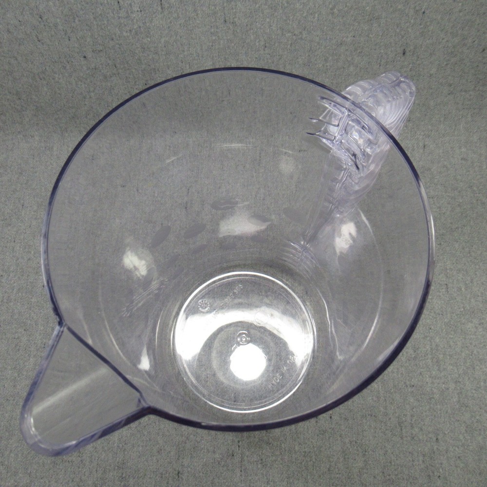 Pampered Chef Quick Stir 2 Quart Clear Pitcher Polka Dot Pattern # 2272 USA