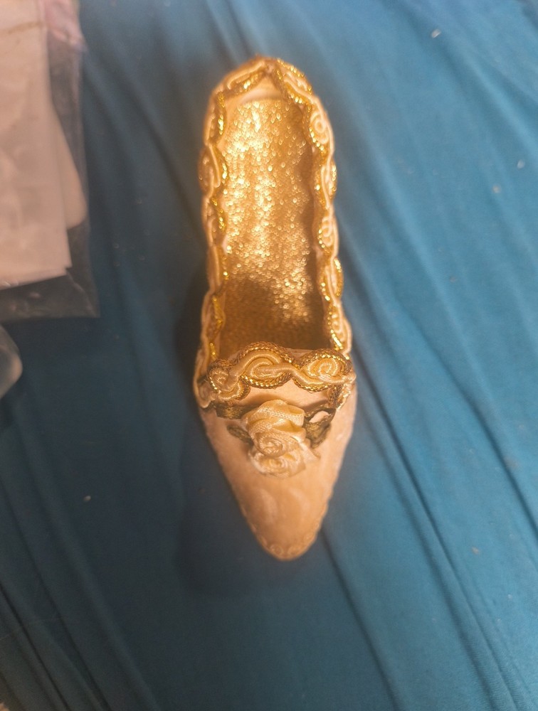 4 Inch Shoe