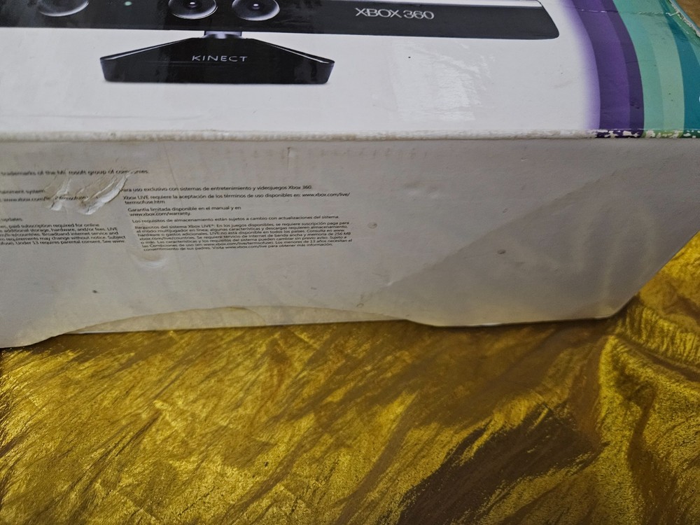 Microsoft KINECT LPF-00004 Motion Sensing Xbox 360 SENSOR + ADVENTURES ! GAME !