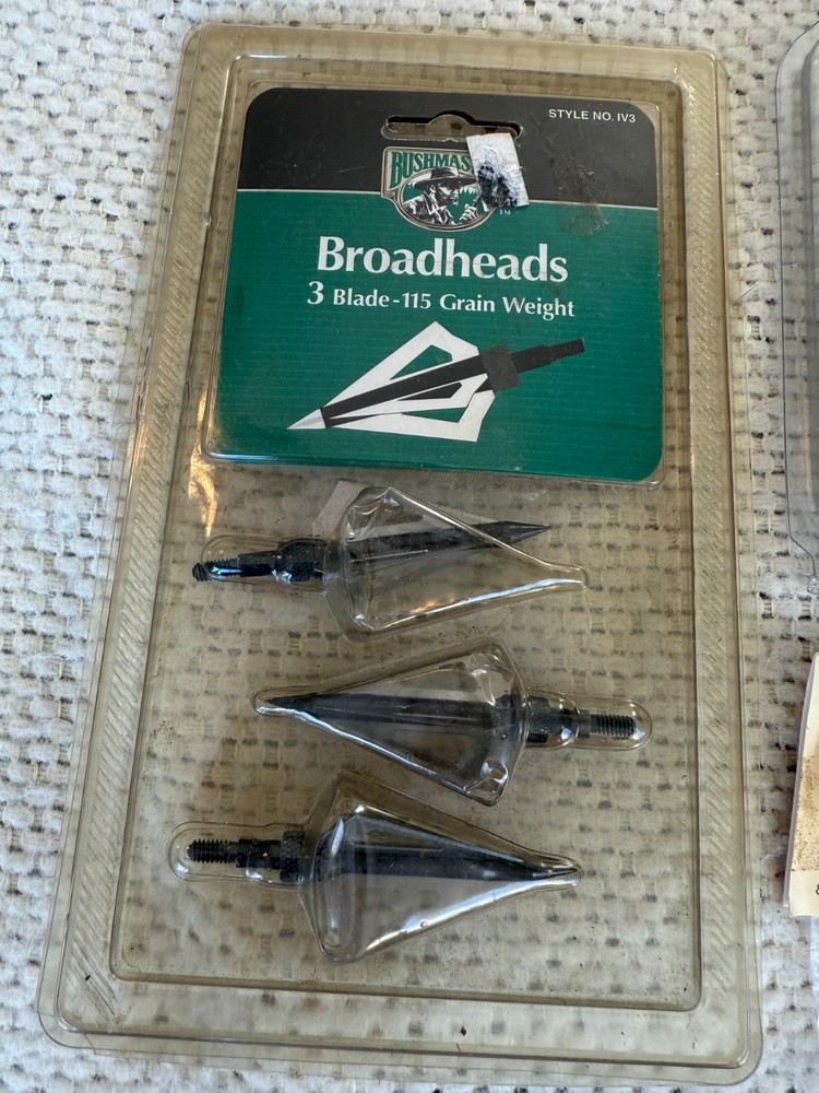 Cabelas, Bushmaster, Wac Em Broadhead Lot