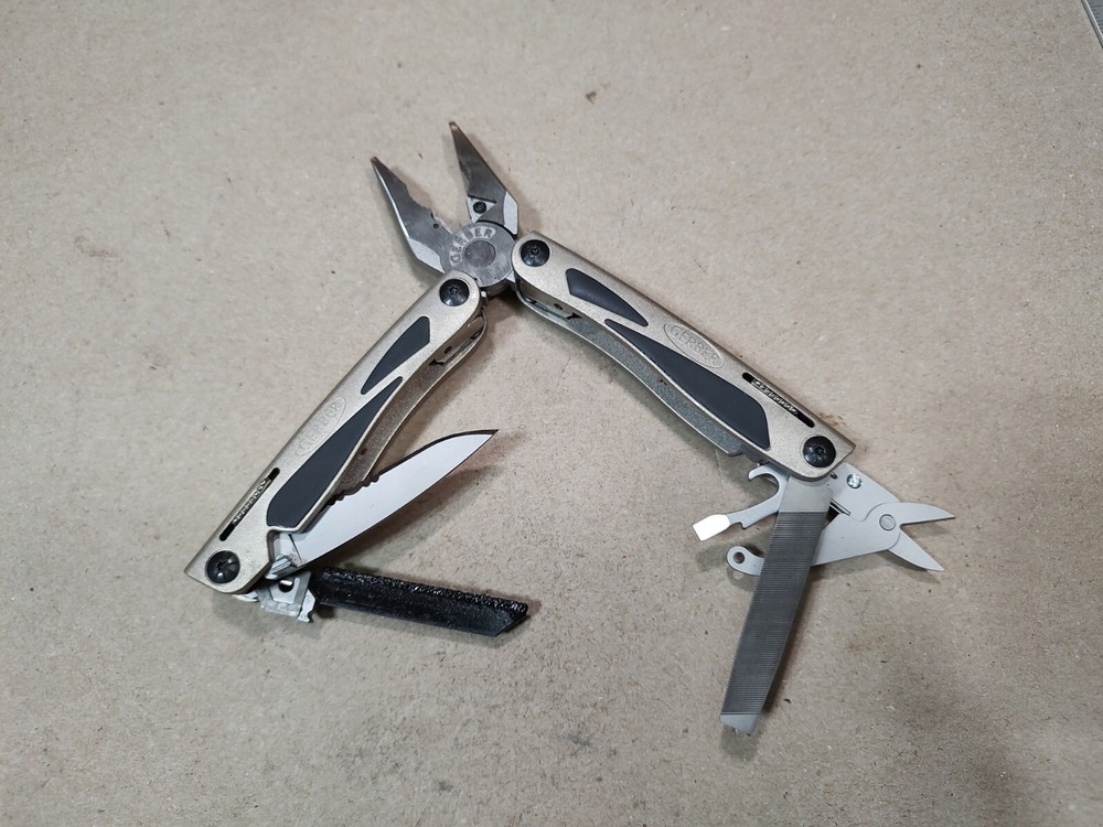 GERBER Multi-Tool, Champagne, 11 Tools, 48239