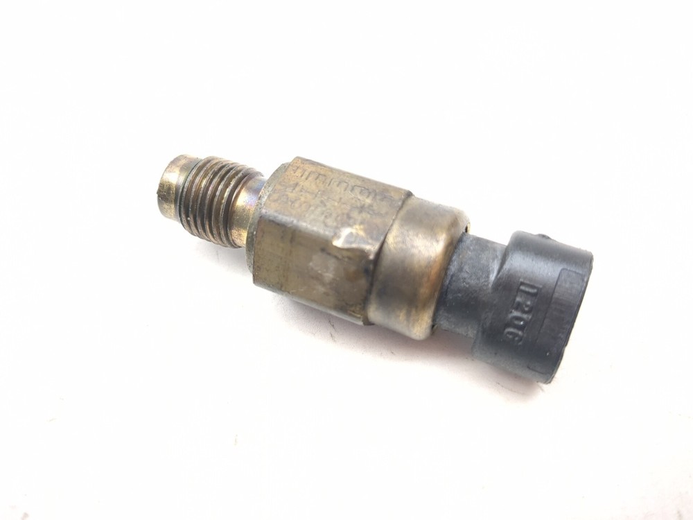 99-06 Harley FLHTCI Electra Glide Classic Engine Temperature Sensor