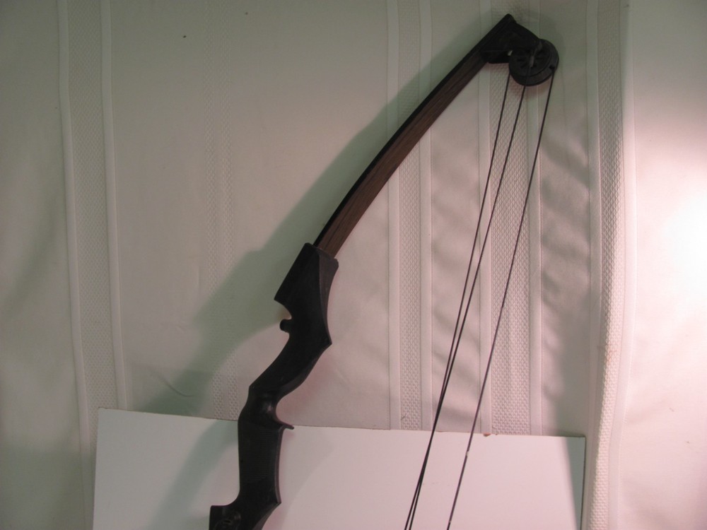 Indian 221 Deerslayer Compound Bow