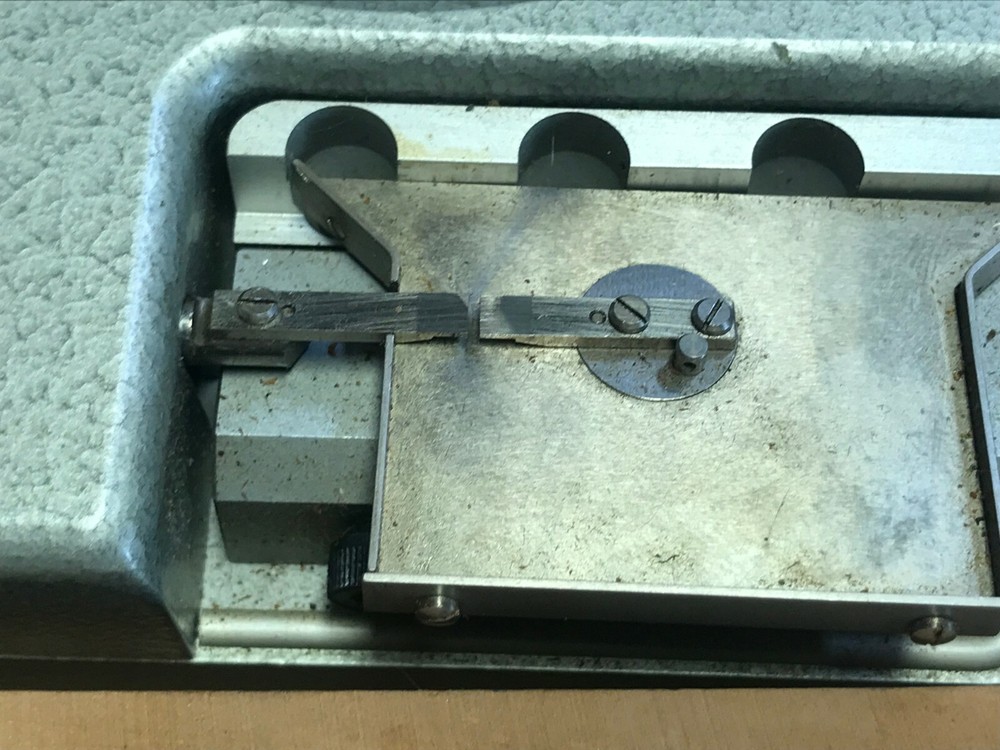 NICE SWISS MADE CARY BENCH MICROMETER .00005 "