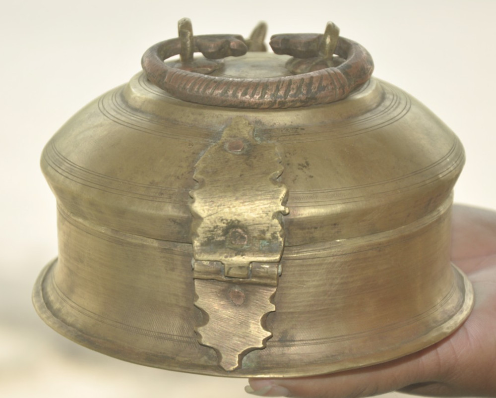 Vintage Brass Unique Solid Handcrafted Round Small Bread / Chapati Box