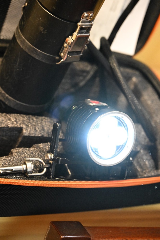 Deep 6 D6Wh 4000L Canister Dive Light.