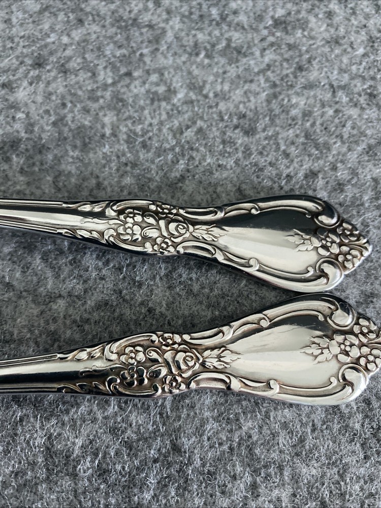 2 Oneida Distinction KENNETT SQUARE Stainless HH Servings Spoons Flatware