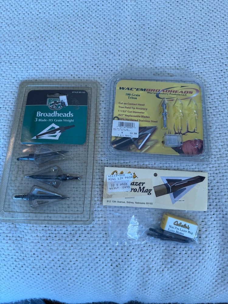 Cabelas, Bushmaster, Wac Em Broadhead Lot