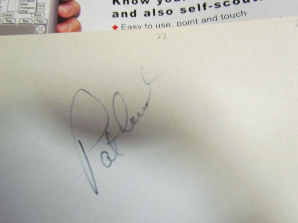 Pat Corrales autographed index card 2