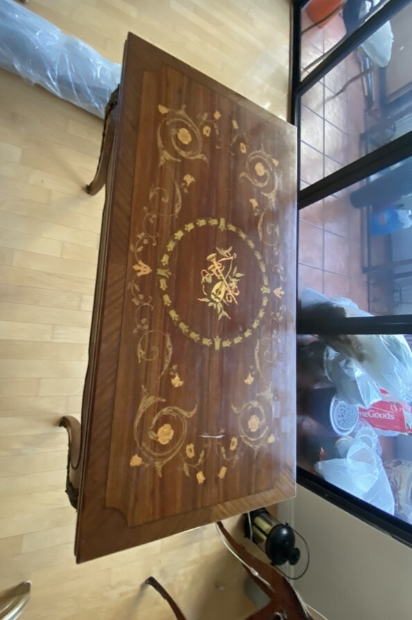 Foldable wood poker table