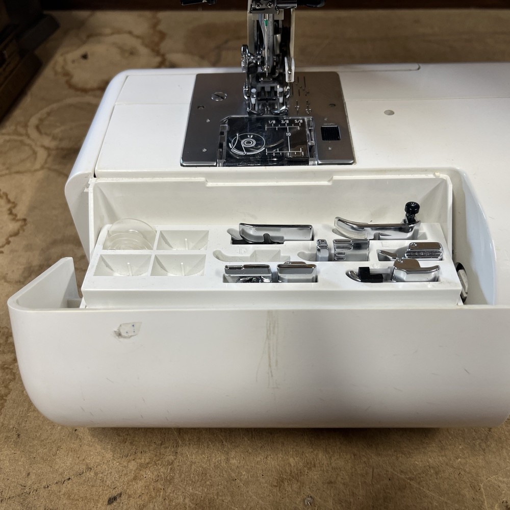 Elna 6004 Sewing Machine