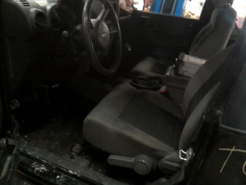 TJ 2008 Speaker 254891