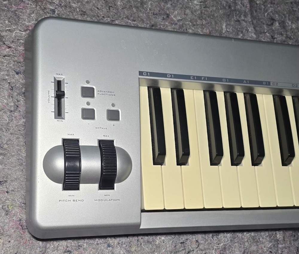 M-AUDIO Keystation 61ES MIDI Controller Keyboard