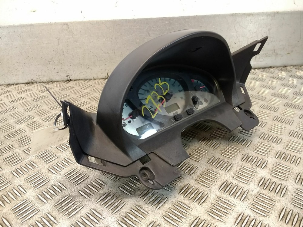 2000 SUZUKI AN250 2001 SPEEDOMETER CLOCKS