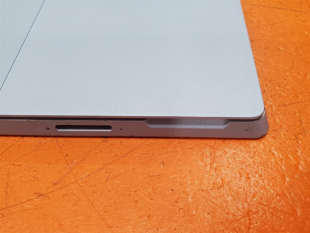 ⭐️⭐️⭐️⭐️⭐️ **DEFECTIVE** Microsoft Windows Surface 1631 128 GB Tablet 12"