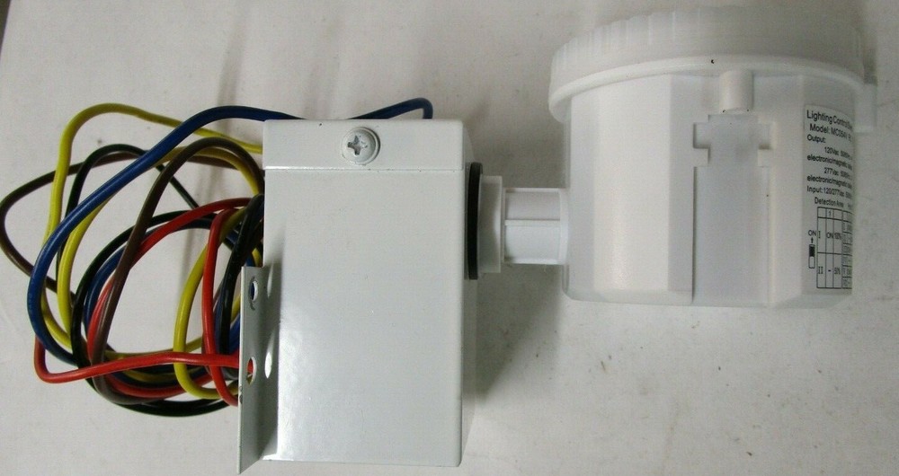 MerryTek Lighting Control Switch MC054V RC D 120/277 VAC