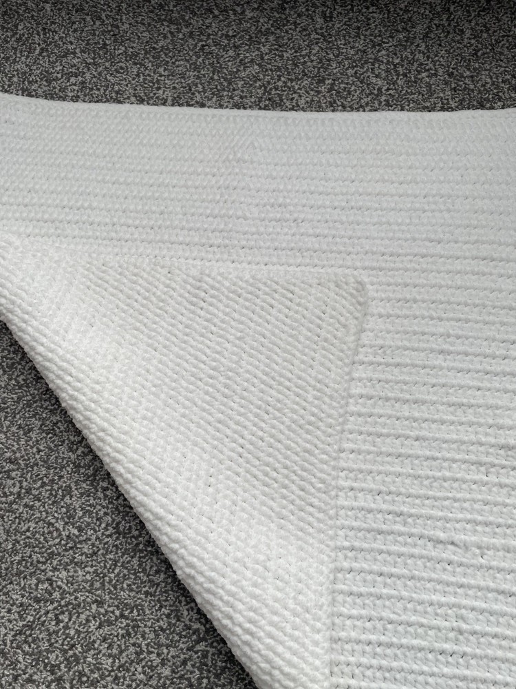 💕Hand Crocheted Beautiful Super Soft Medium Size Baby Blanket 1152