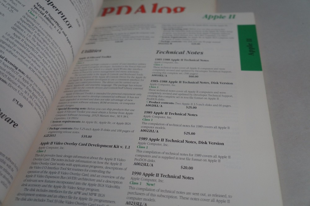 lot of 10 Vintage Apple APDAlog Catalogs For Programmers & Developers APDA Log