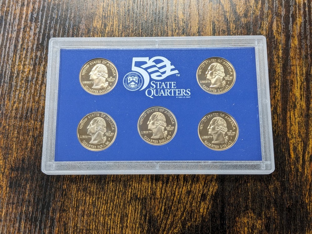 2006-s QUARTER Proof Set. JUST AS PICTURED.