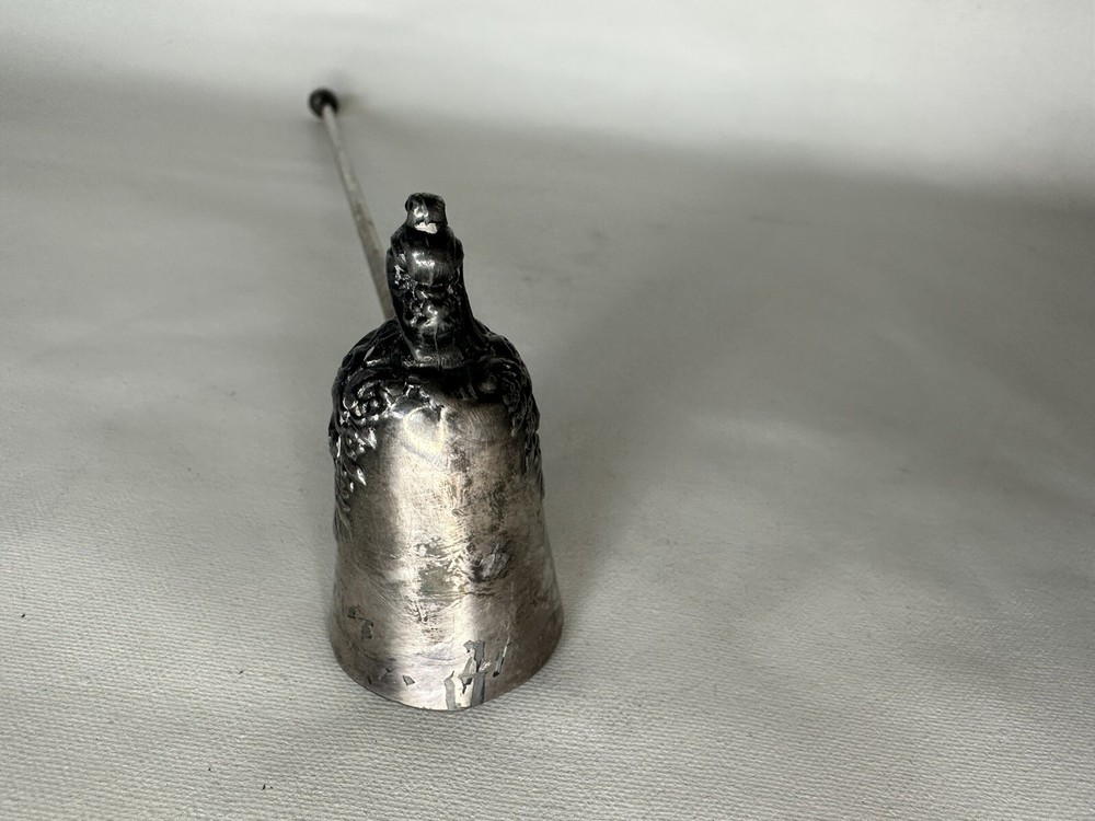 VTG Wallace Silversmiths candle snuffer Wallace 728