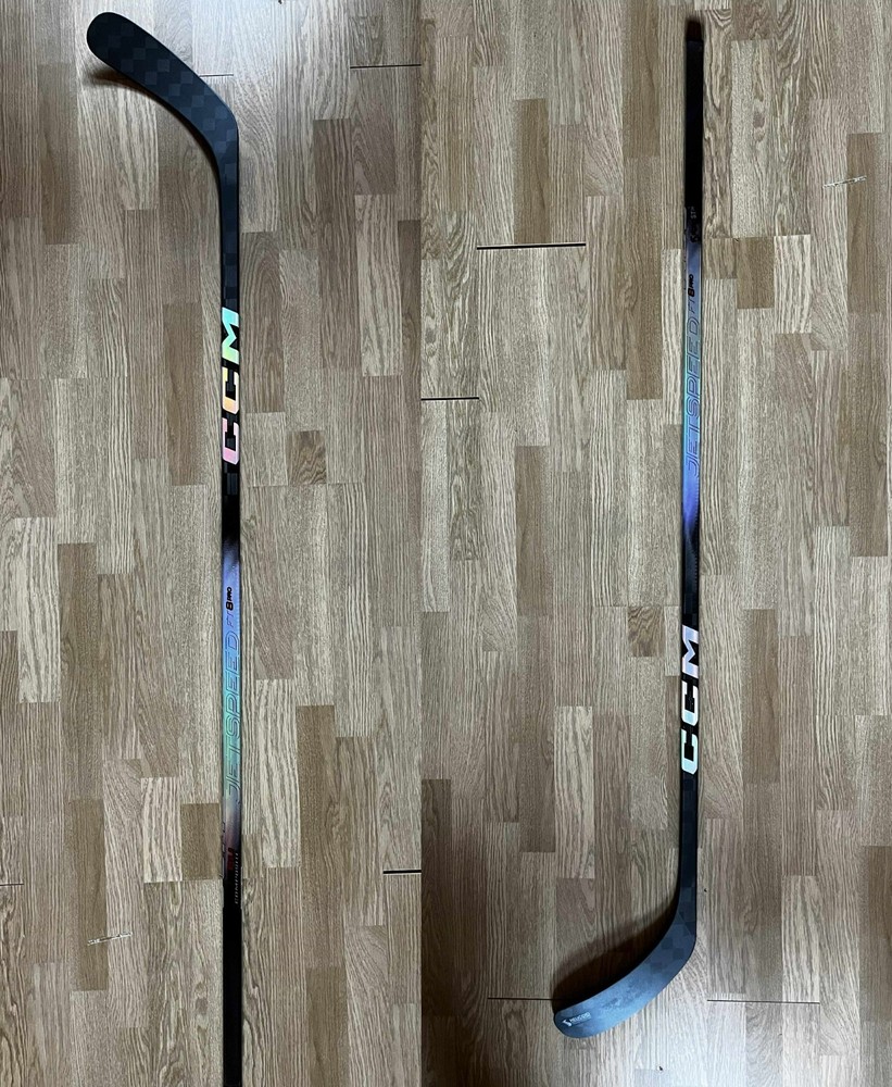 CCM Jetspeed FT8 Pro (White) Senior 85 Flex P29 – New – Left Hand