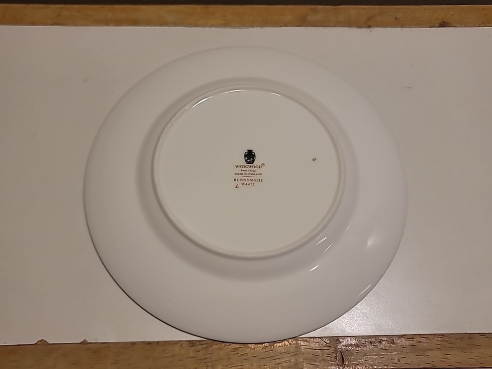 Wedgwood RUNNYMEDE-BLUE 5pc Place Setting(s)Multiple Sets Available