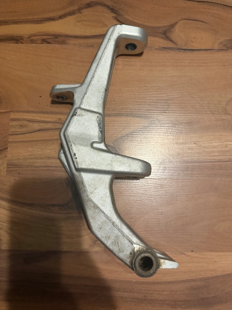 SKI-DOO GEN4 850 Summit LEFT SPINDLE