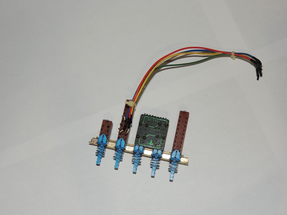 MCS-3035 EQ Push Switch Assembly