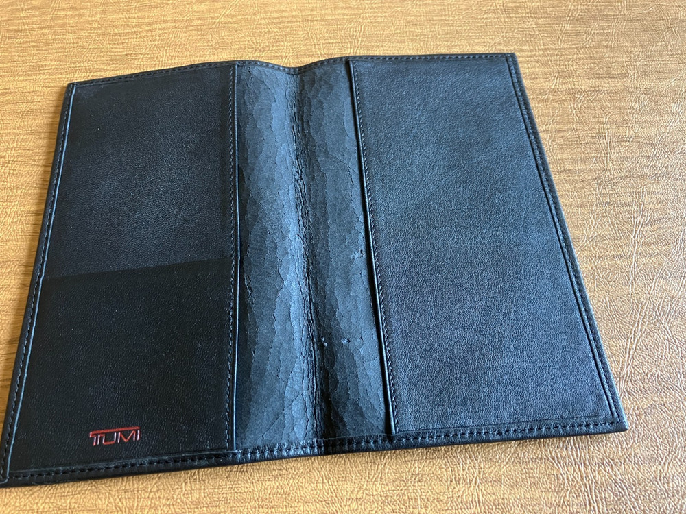 TUMI Black Soft Leather Bi-fold Passport/Document/Wallet/Checkbook Organizer